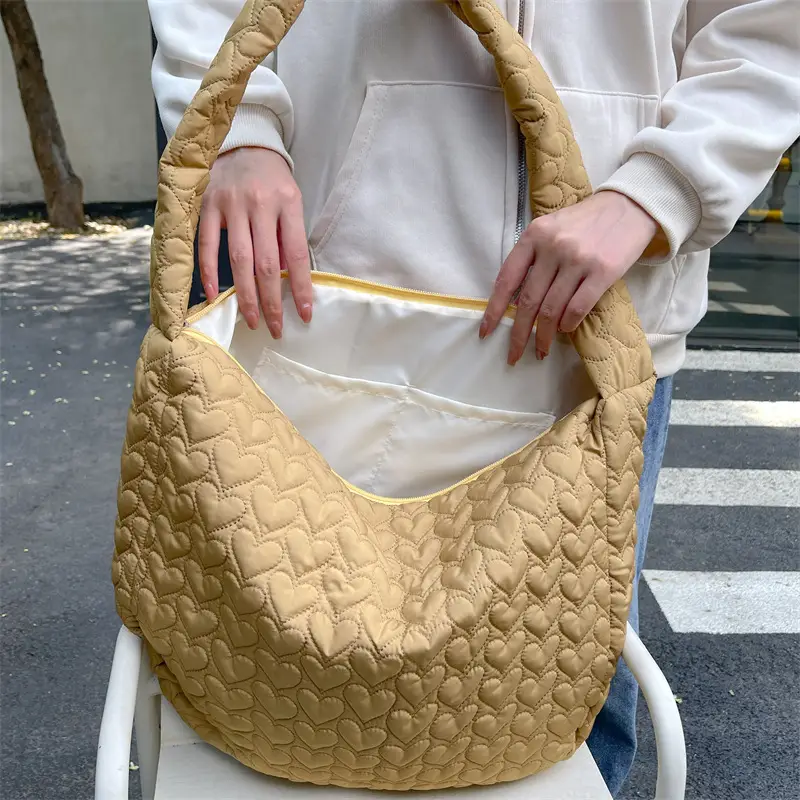 Japanese Quilted Heart Cotton Crossbody Bag for Women — feature 18
