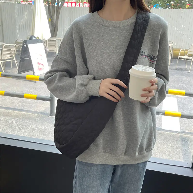 Japanese Quilted Heart Cotton Crossbody Bag for Women — feature 40