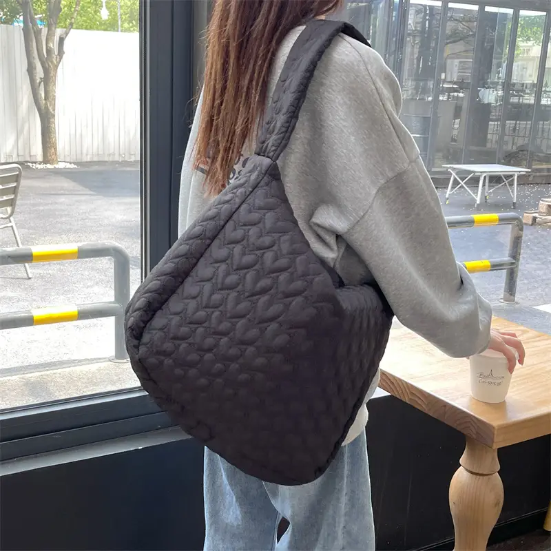 Japanese Quilted Heart Cotton Crossbody Bag for Women - Image 3