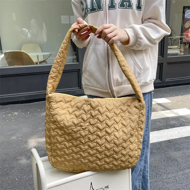 Japanese Quilted Heart Cotton Crossbody Bag for Women - Image 4