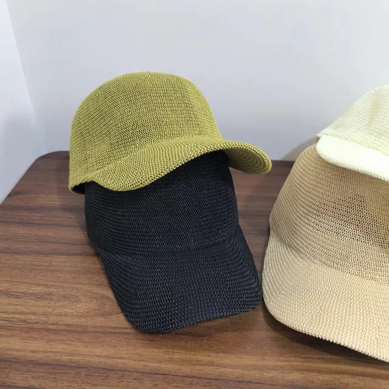 Men Women Sunscreen Cap Straw White Black — feature 4
