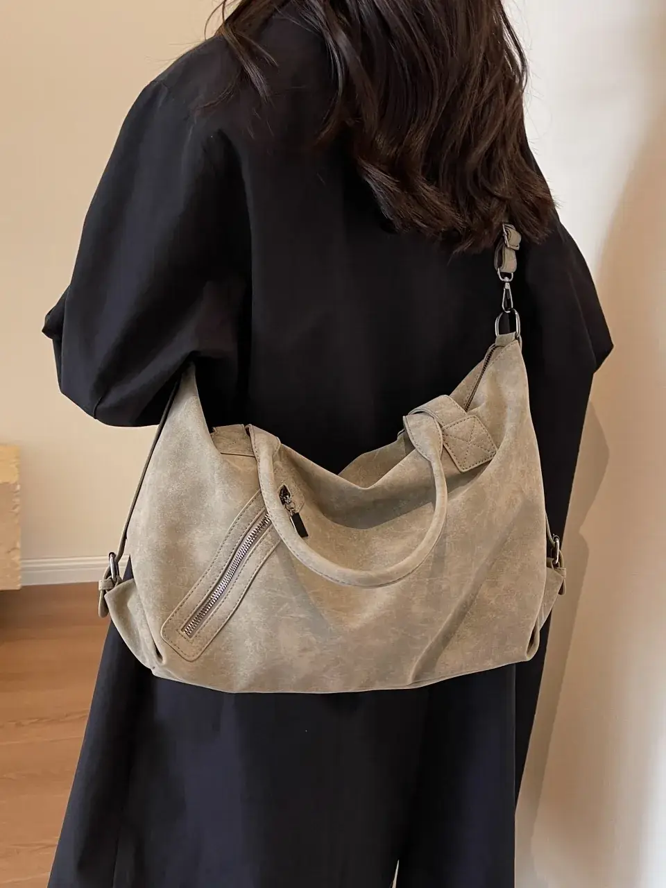 Fashion Women's Large Capacity Tote Bag Beige Suede