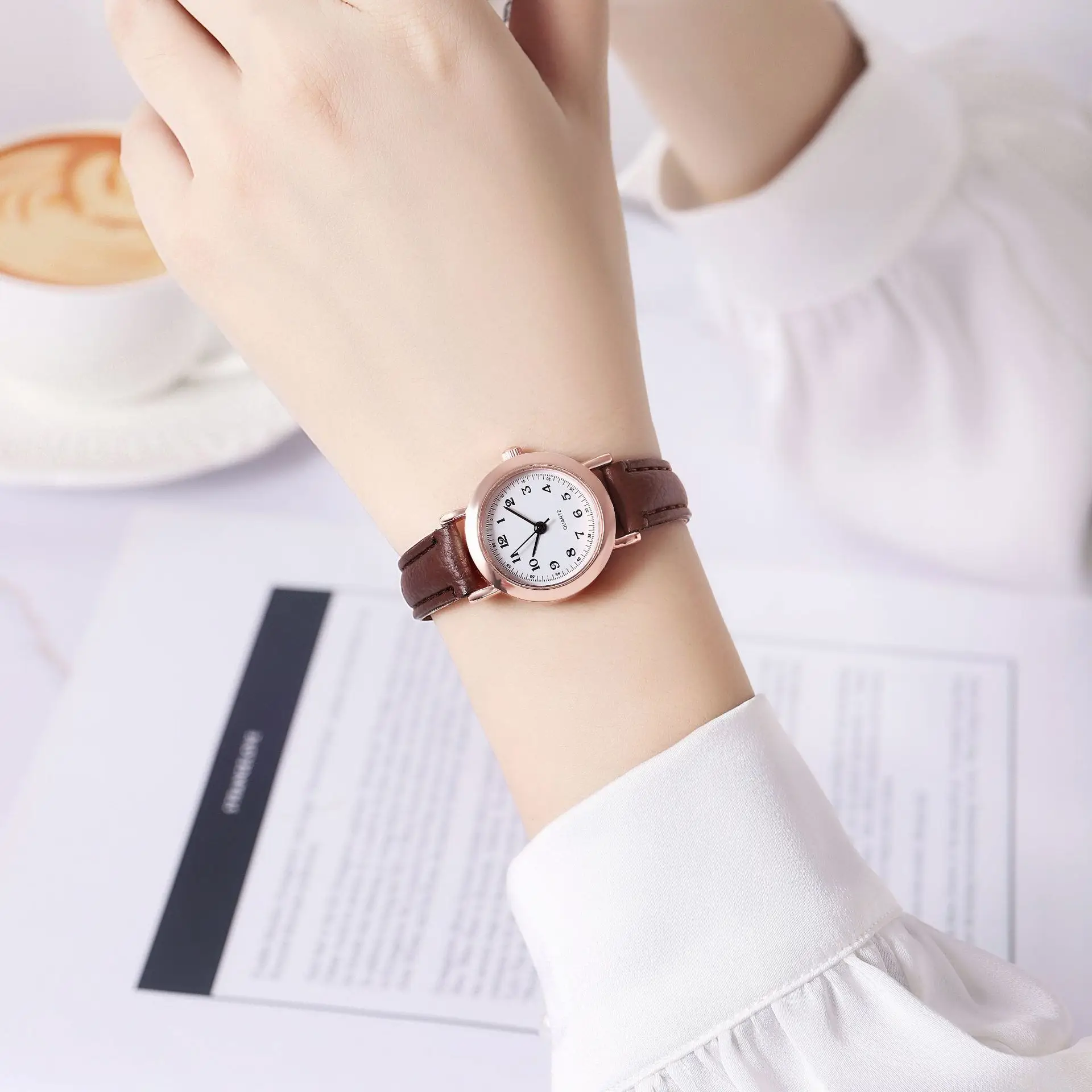Korean Style Women's Watch Black Rose Gold Dial — feature 7