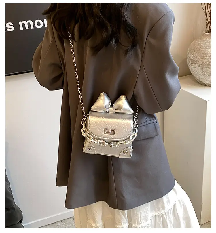 Stylish Bow Crossbody Bag for Girls 2025 — feature 1