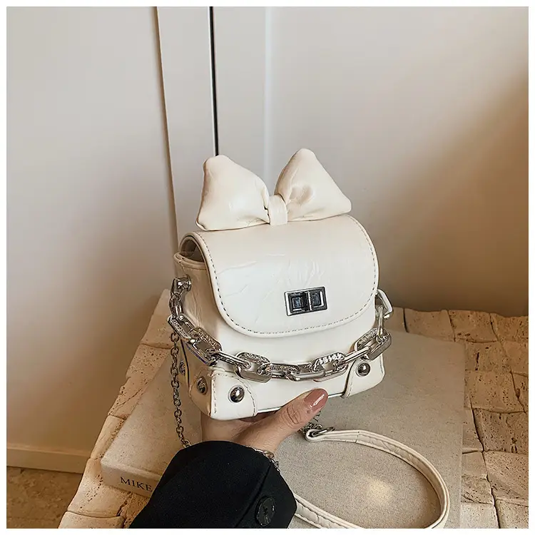 Stylish Bow Crossbody Bag for Girls 2025 — feature 14