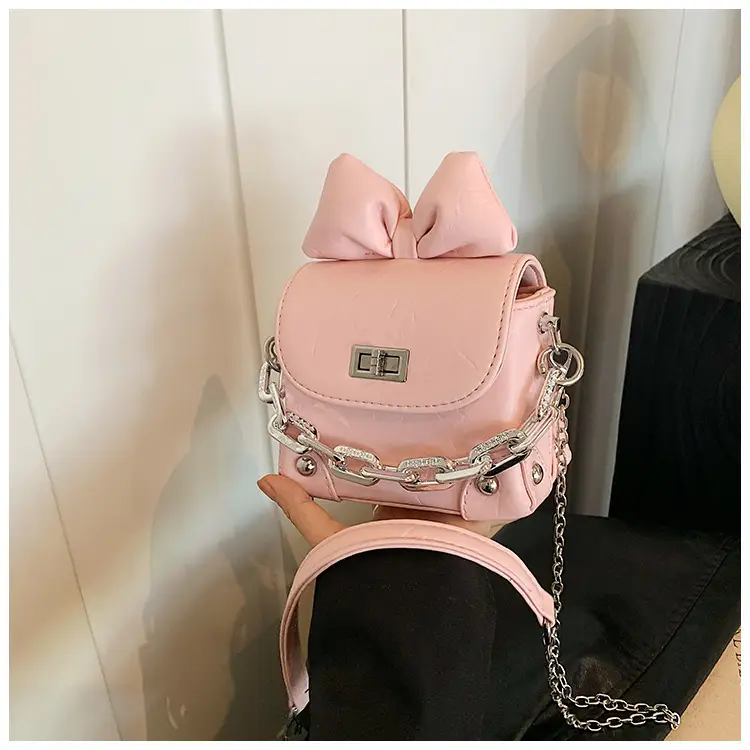 Stylish Bow Crossbody Bag for Girls 2025 — feature 17