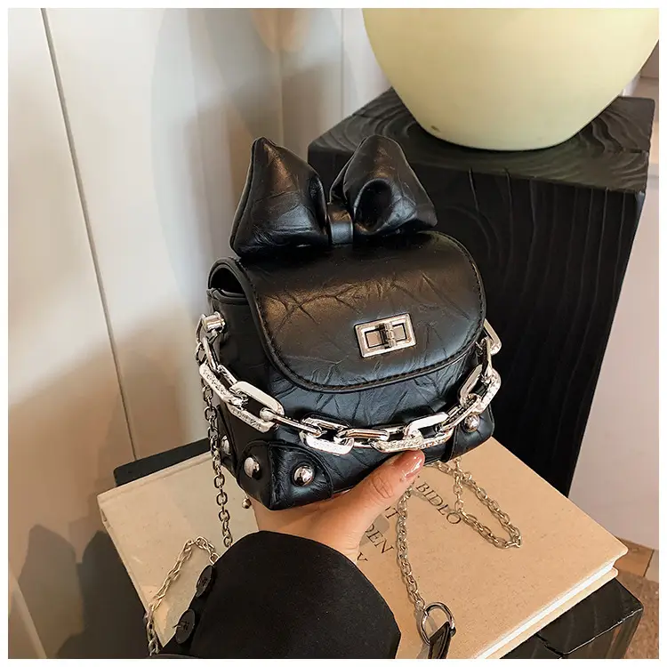 Stylish Bow Crossbody Bag for Girls 2025 — feature 19