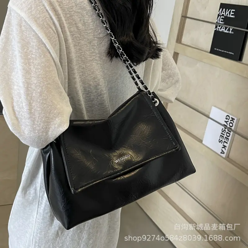 Women Chain Crossbody Bag Large Capacity Cream - Image 6