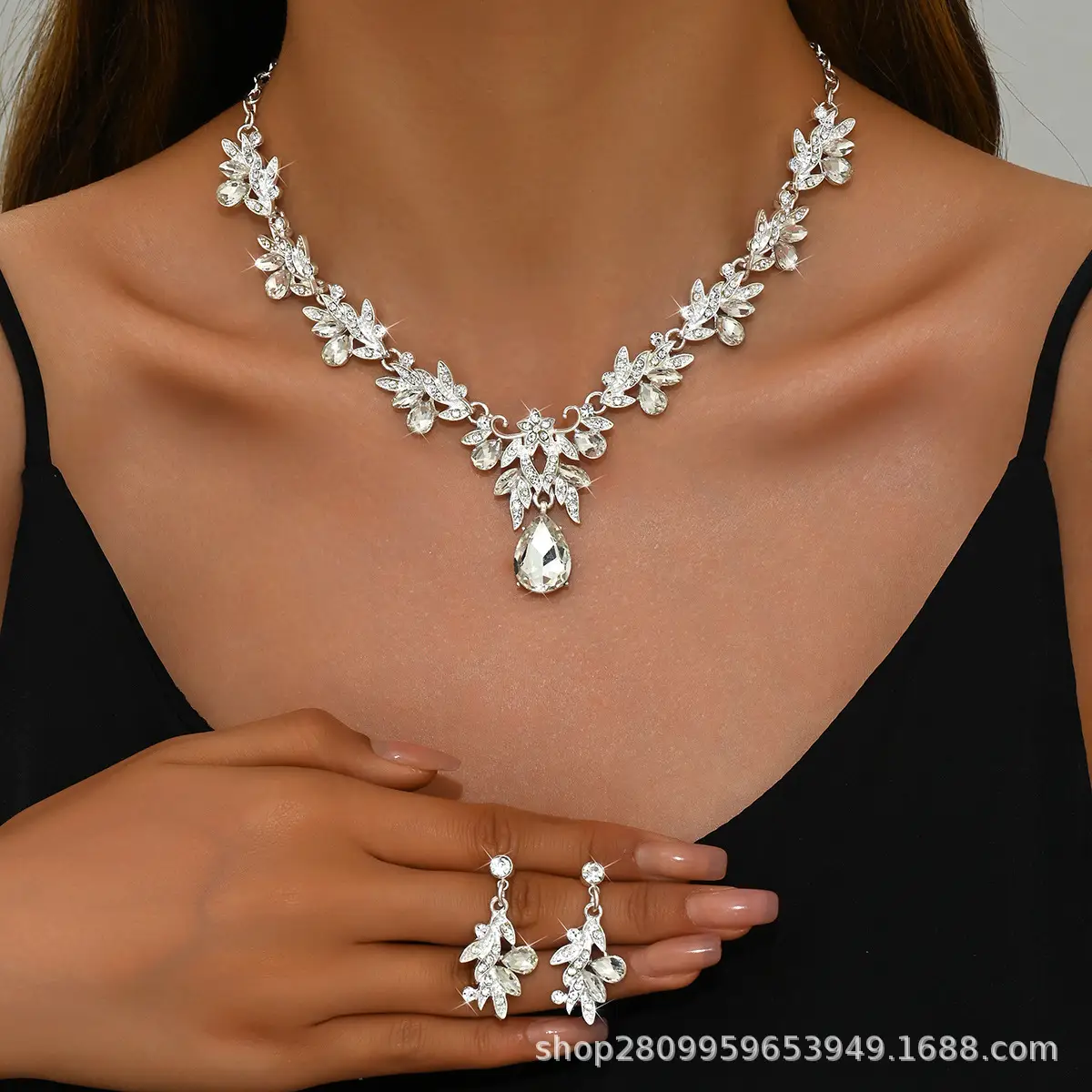 Bridal Gold Blue Crystal Collar Necklace Set Earrings — feature 11
