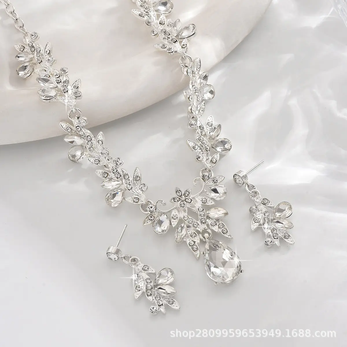 Bridal Gold Blue Crystal Collar Necklace Set Earrings — feature 12