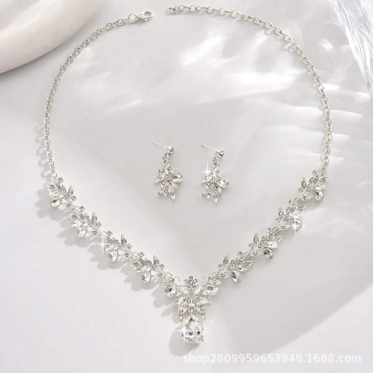Bridal Gold Blue Crystal Collar Necklace Set Earrings — feature 13