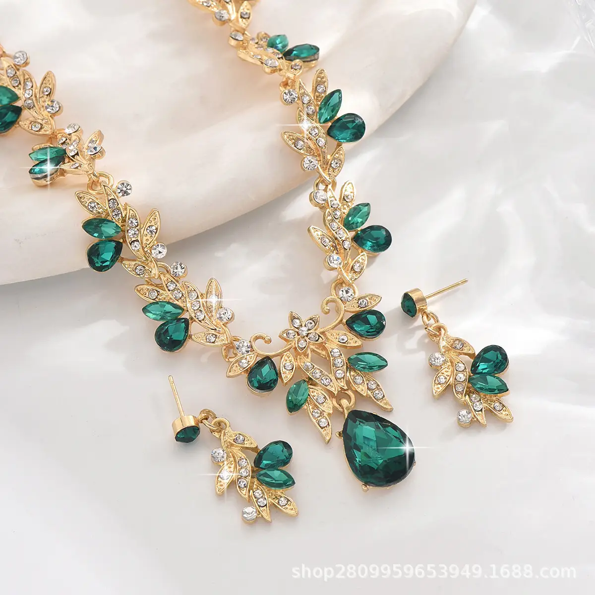 Bridal Gold Blue Crystal Collar Necklace Set Earrings — feature 9