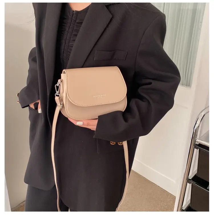 Trendy Blue Saddle Crossbody Bag for Women 2026 — feature 11