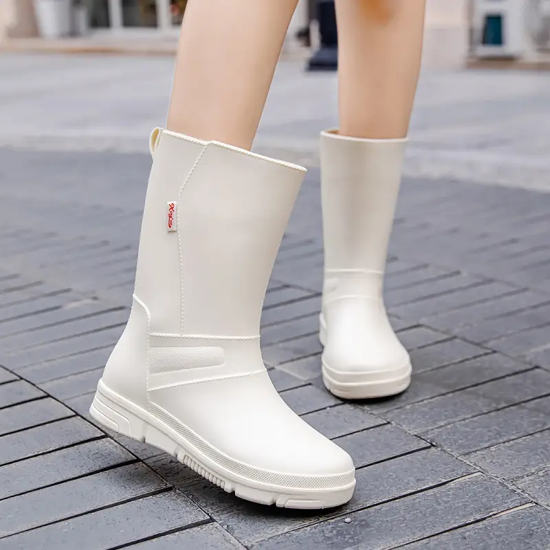 New Rain Boots Fashion Women's Rain Boots Outer Wear Adult Middle Tube Non-slip Soft Bottom Water Shoes Kitchen Work Waterproof Rubber Shoes