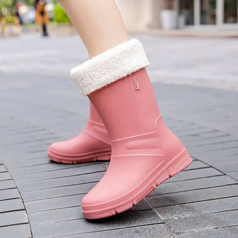 New Rain Boots Fashion Women's Rain Boots Outer Wear Adult Middle Tube Non-slip Soft Bottom Water Shoes Kitchen Work Waterproof Rubber Shoes