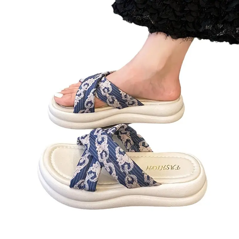 Thick-Soled Slippers for Women's Summer Outer Wear Wholesale New Exquisite French Style Beautiful High-End Thai Seaside Beach Sandals