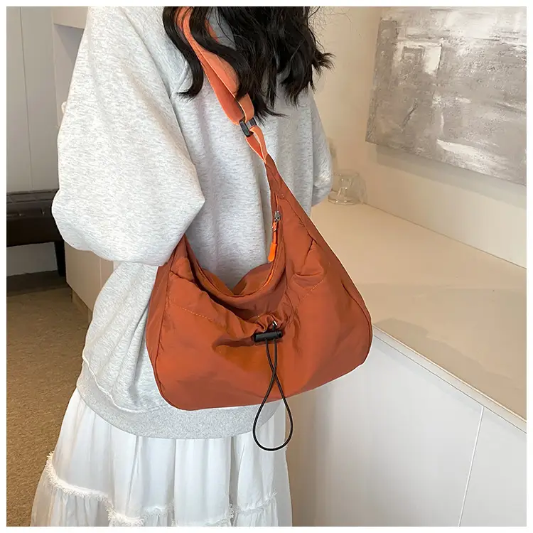 Black Pleated Shoulder Bag for Women 2025 — feature 18