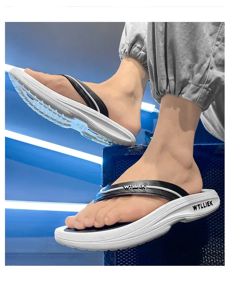 Cool Outdoor Flip-Flops for Men, Summer Beach Shoes with a Soft Feel, Wear-Resistant and Non-Slip, High-End Flip-Flops — feature 9