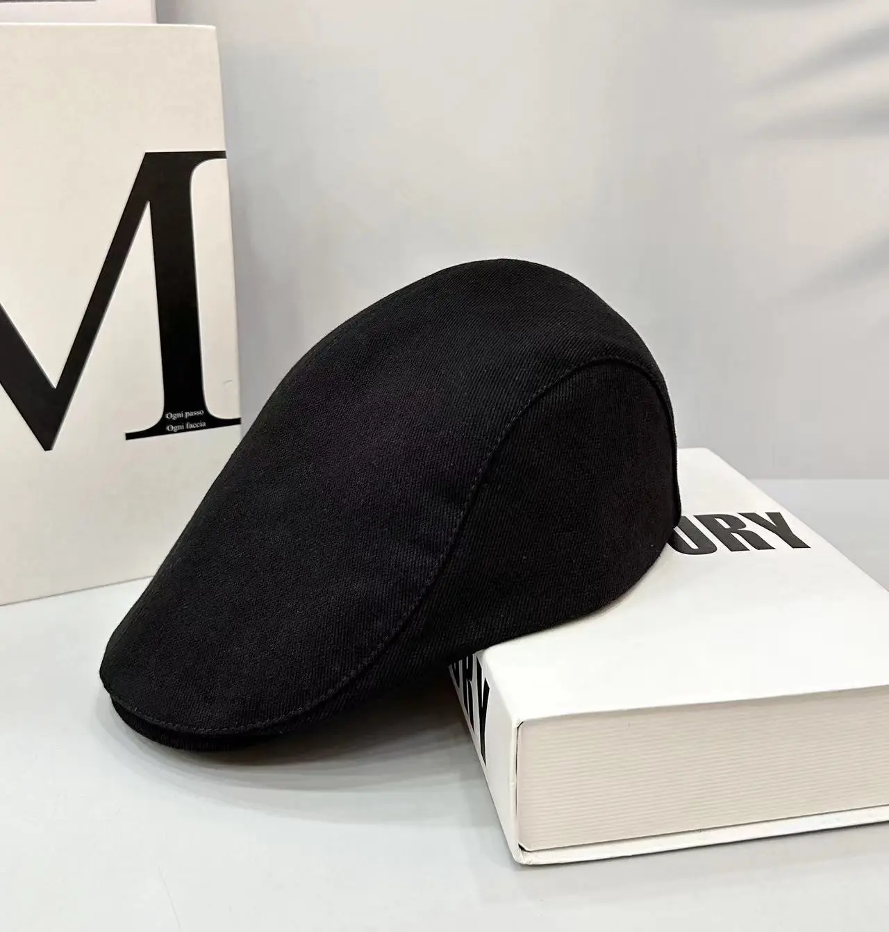British Style Vintage Newsboy Hat for Men Beige — feature 5