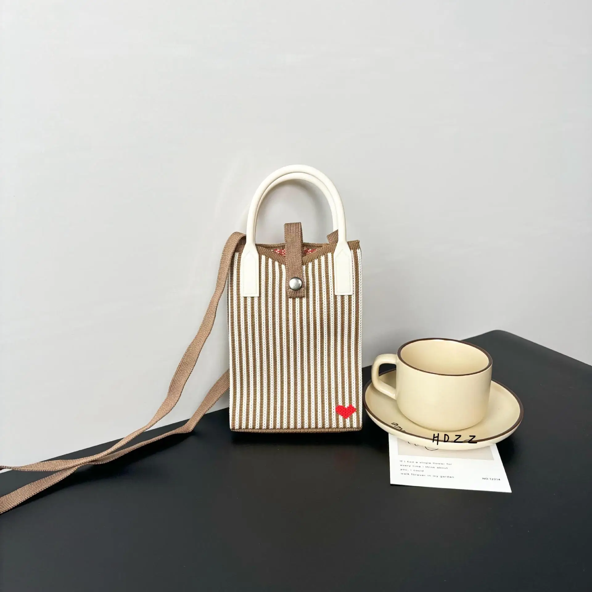 Love-Themed Knitted Phone Bag Korean Style 2024 - Image 21