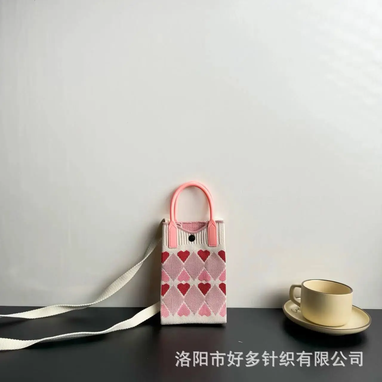 Love-Themed Knitted Phone Bag Korean Style 2024 - Image 30