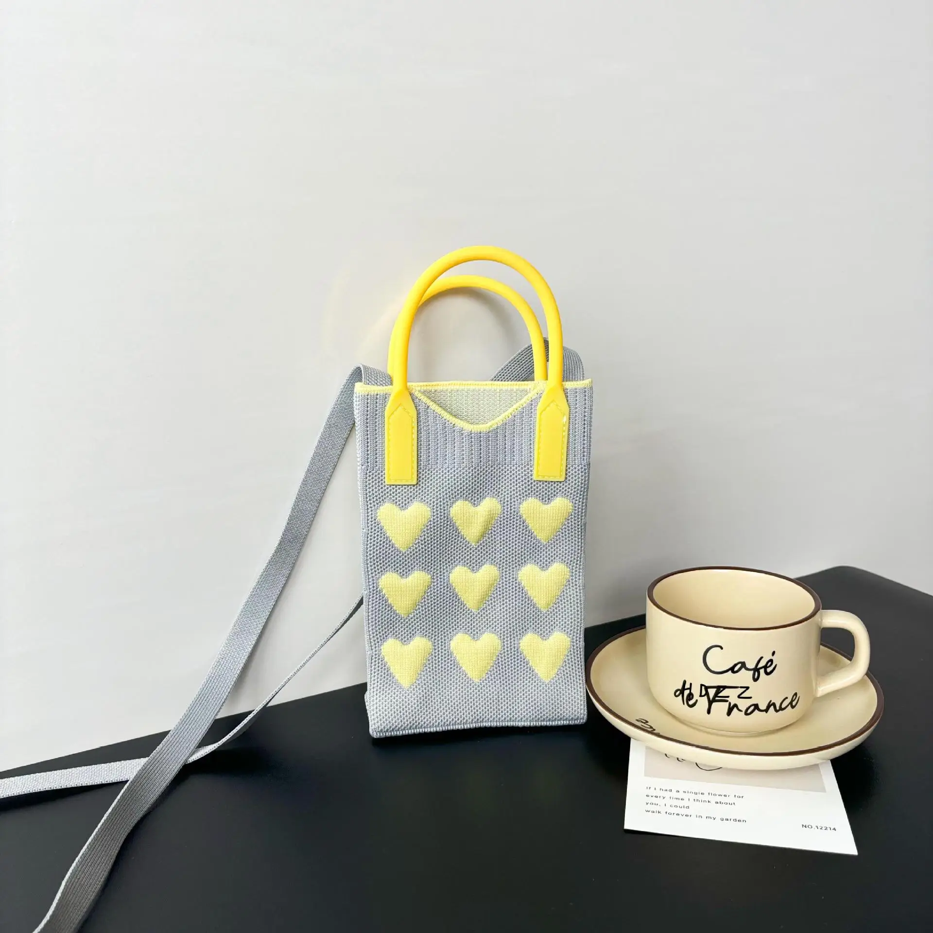 Love-Themed Knitted Phone Bag Korean Style 2024 - Image 4