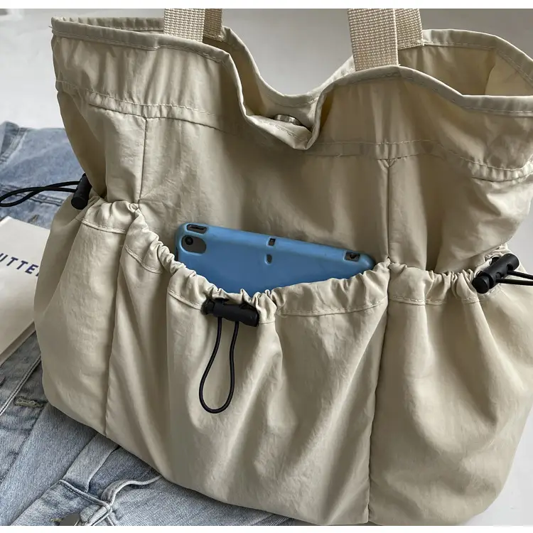 Women Lightweight Large Capacity Shoulder Bag 2026 — feature 34