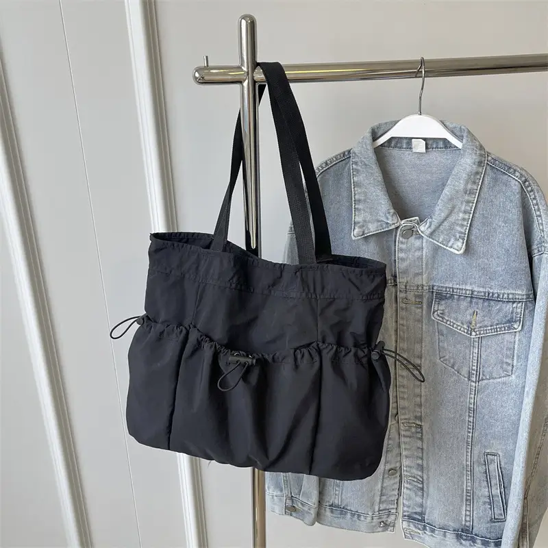 Women Lightweight Large Capacity Shoulder Bag 2026 - Image 2