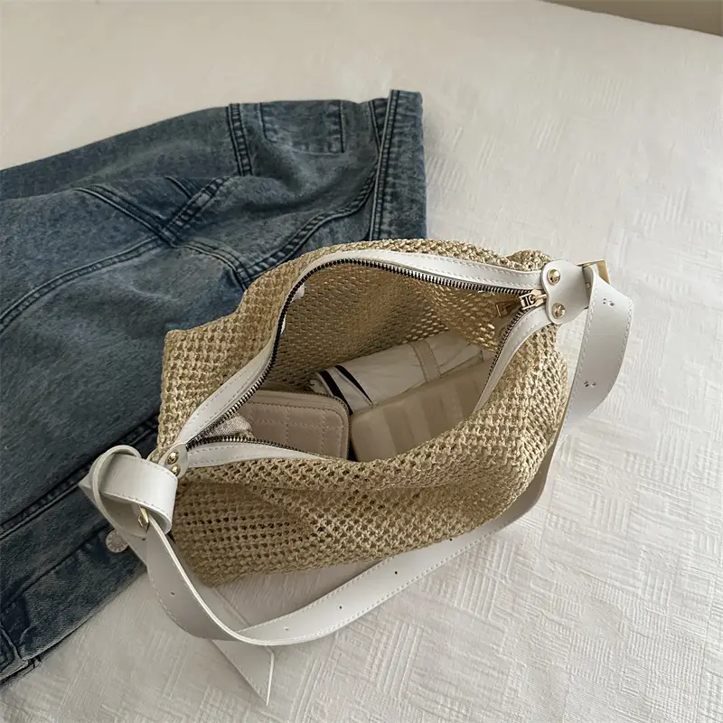 Hand-Woven Straw Shoulder Bag for Women 2026 - Image 9
