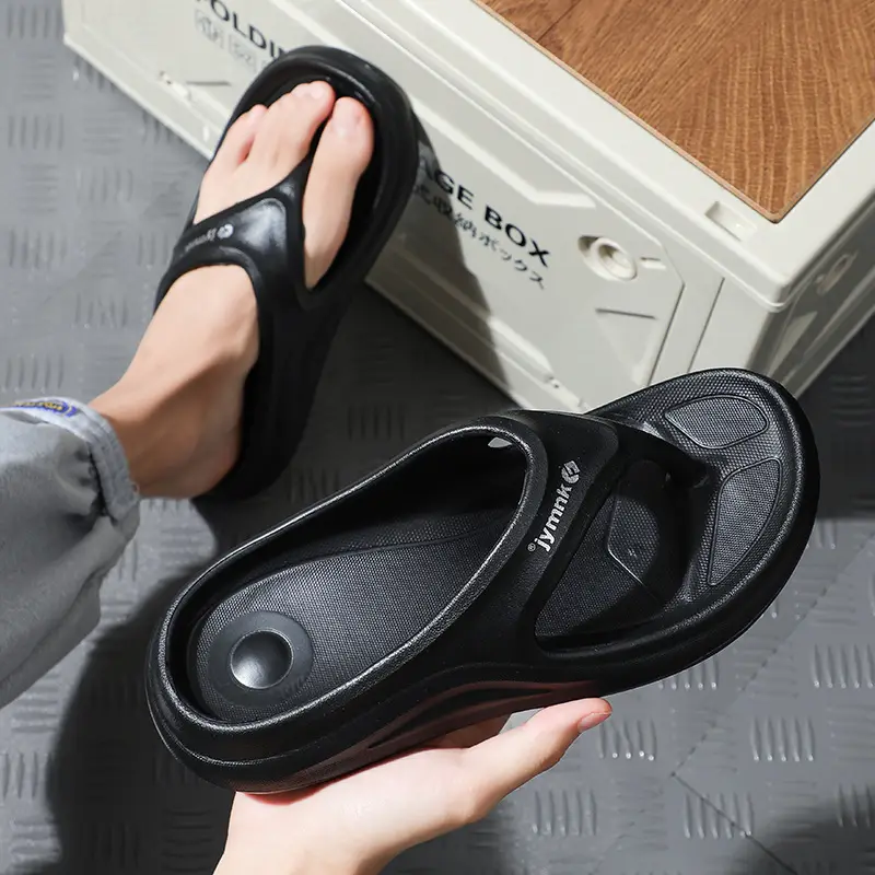 High-end flip-flops men's summer outdoor wear trendy beach flip-flops men's thick-soled non-slip men's flip-flops