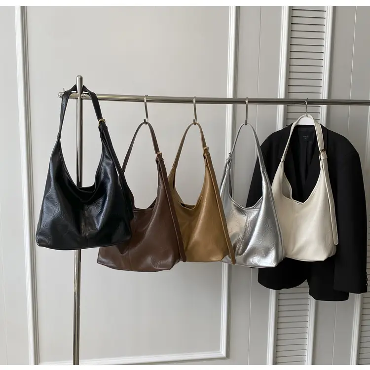Black Leather Shoulder Bag for Women 2024 — feature 14