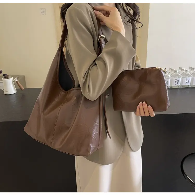 Black Leather Shoulder Bag for Women 2024 — feature 16