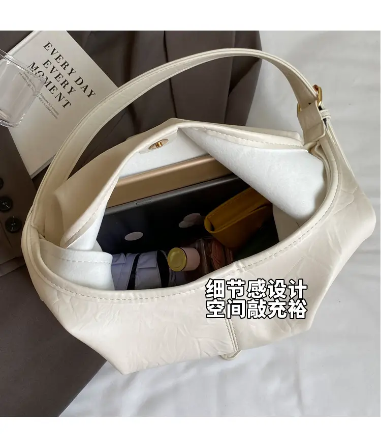 Black Leather Shoulder Bag for Women 2024 — feature 7