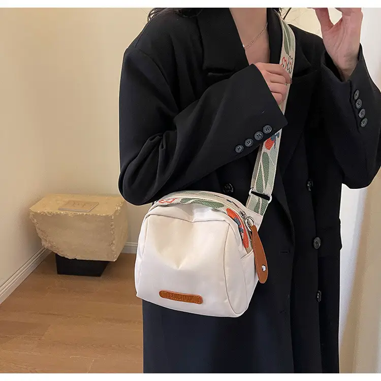 Women's Oxford Cloth Shoulder Crossbody Bag Beige Large Capacity — feature 15