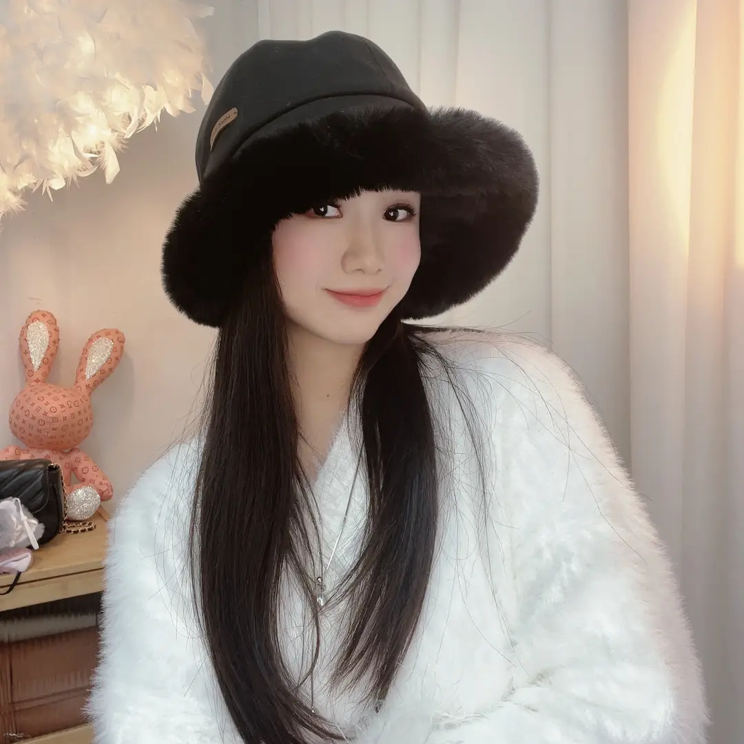 Winter Plush Fisherman Hat Women Duck Tongue Big Head Wai Face Small Outdoor Cycling Windshield Warm Basin Hat — feature 9