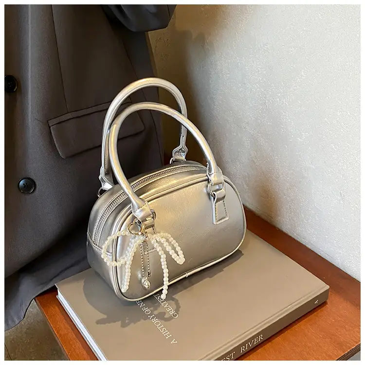 Silver Pearl Tassel Shoulder Bag for Women 2024 — feature 12