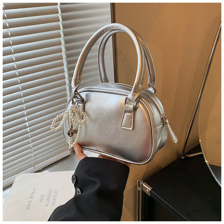 Silver Pearl Tassel Shoulder Bag for Women 2024 — feature 13