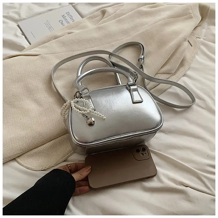Silver Pearl Tassel Shoulder Bag for Women 2024 — feature 14