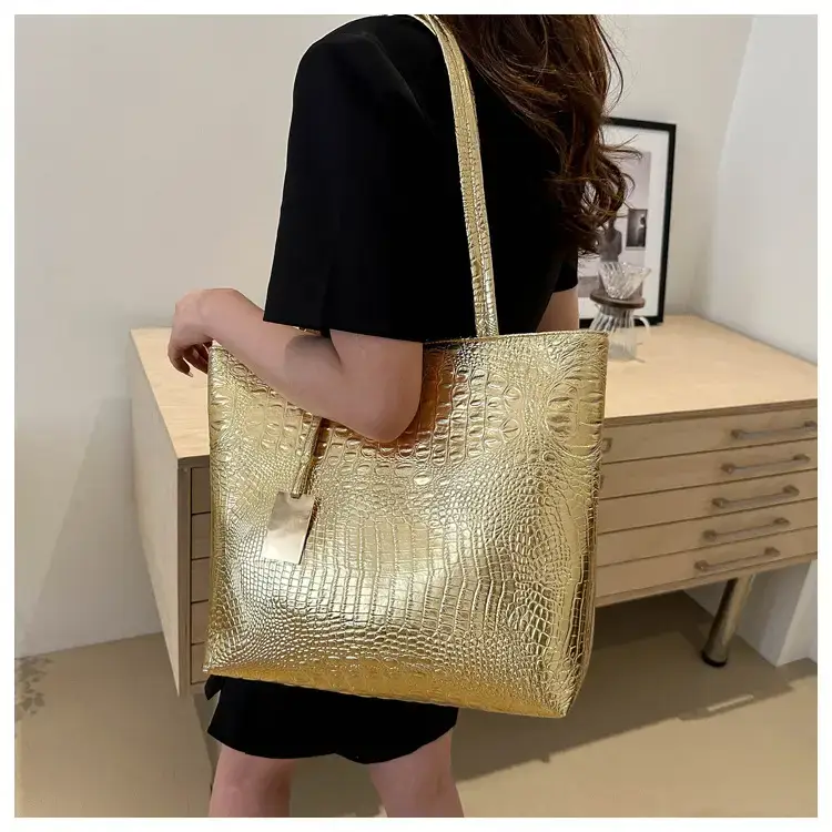 Silver Croc Embroidered Shoulder Bag for Women 2025 — feature 14