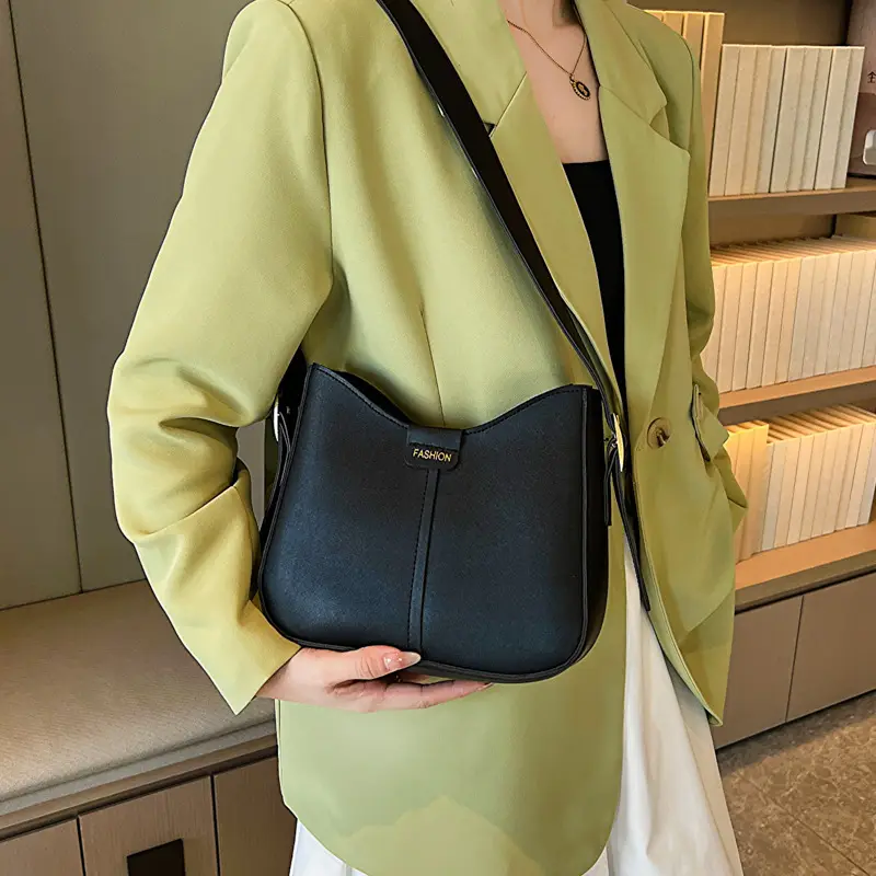 Vintage Black Leather Shoulder Bag for Women 2024 - Image 12