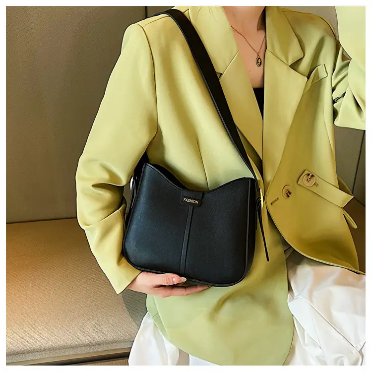 Vintage Black Leather Shoulder Bag for Women 2024 — feature 38
