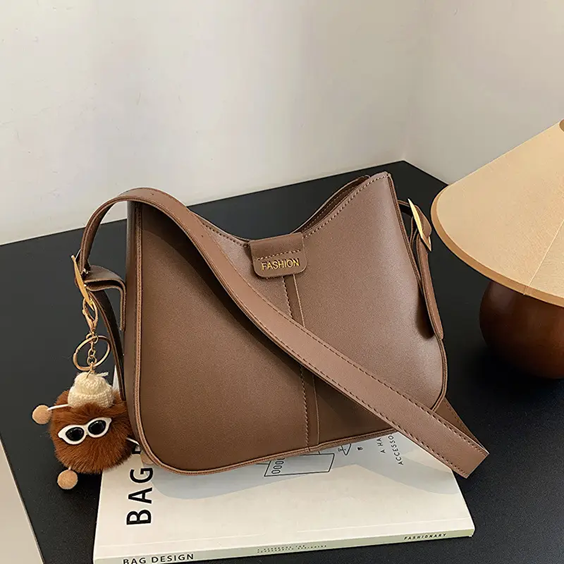 Vintage Black Leather Shoulder Bag for Women 2024 - Image 2