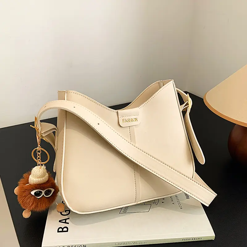 Vintage Black Leather Shoulder Bag for Women 2024 - Image 4