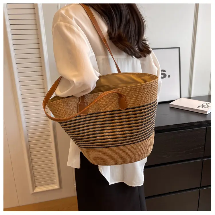 Women's Vintage Vegetable Basket Bag with Straw Stripes — feature 13