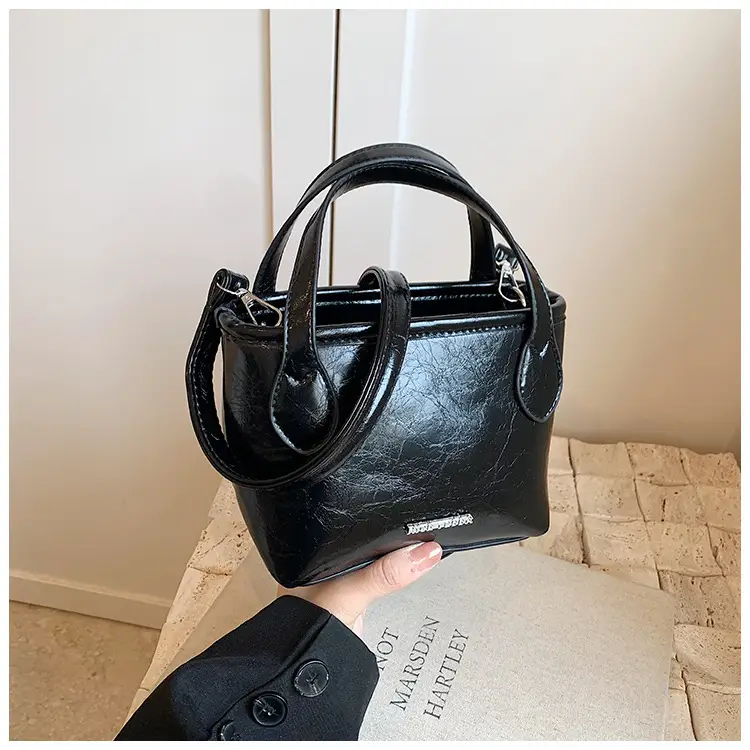 Black Oil Leather Shoulder Crossbody Bag for Women - Image 4