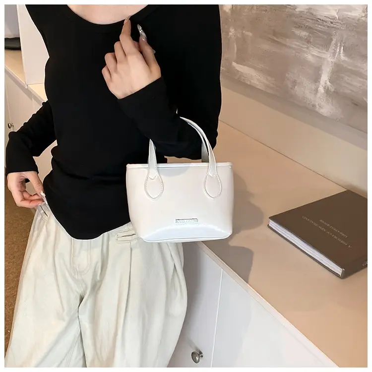 Black Oil Leather Shoulder Crossbody Bag for Women — feature 12