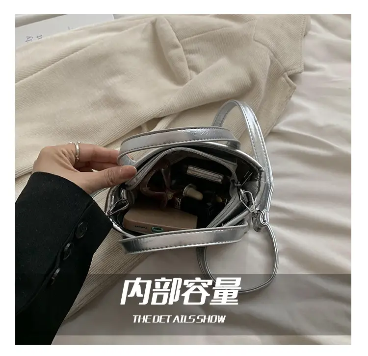 Black Oil Leather Shoulder Crossbody Bag for Women — feature 4
