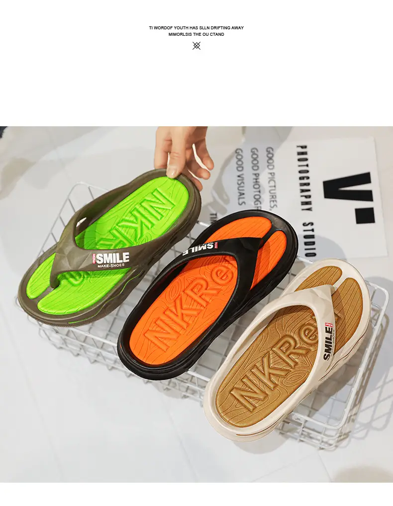 Men's White Thick Sole Slip-On Sandals Summer โ feature 2