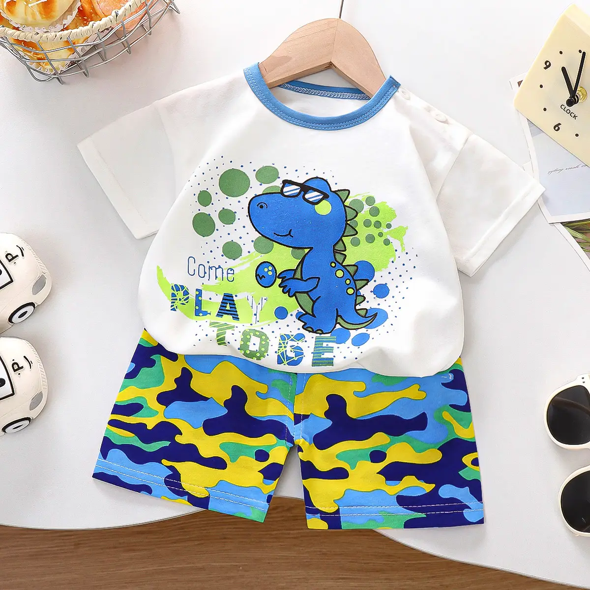 Children Cotton Printed T-Shirt Shorts Set Green White — feature 4