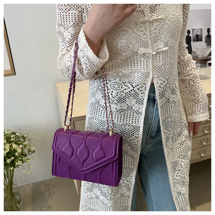 Women's Pink Quilted Chain Shoulder Bag 2024 — feature 18